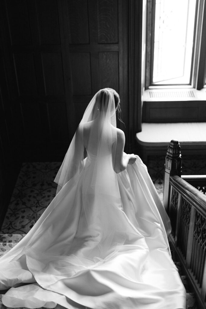 bridal portrait at waveny house