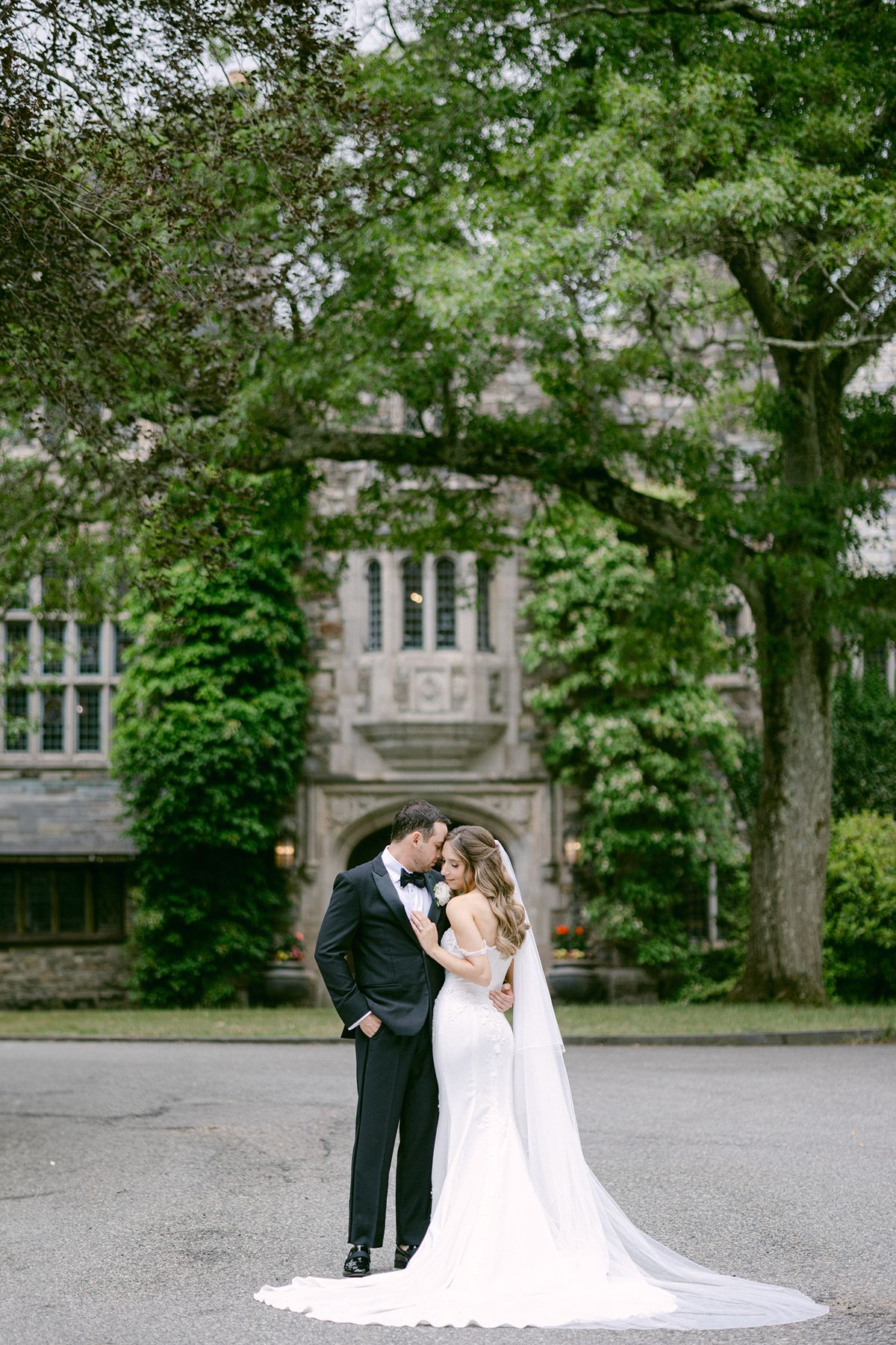 Skylands Manor wedding bridal portrait